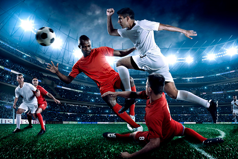 El f&uacute;tbol es el deporte m&aacute;s popular del mundo. Se juega en todos los pa&iacute;ses a
muy distintos niveles.